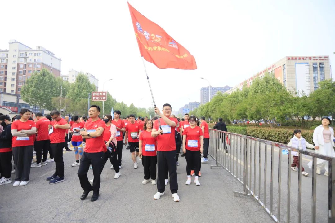 砥砺初心使命,汲取奋进力量丨米兰app登录入口_米兰online(中国)乳业集团党委组织开展学习“焦裕禄精神”主题党日活动 砥砺初心使命,汲取奋进力量丨米兰app登录入口_米兰online(中国)乳业集团党委组织开展学习“焦裕禄精神”主题党日活动