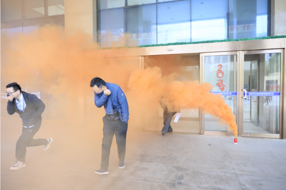 增强消防意识,筑牢安全底线丨米兰app登录入口_米兰online(中国)乳业集团组织消防应急演练 增强消防意识,筑牢安全底线丨米兰app登录入口_米兰online(中国)乳业集团组织消防应急演练