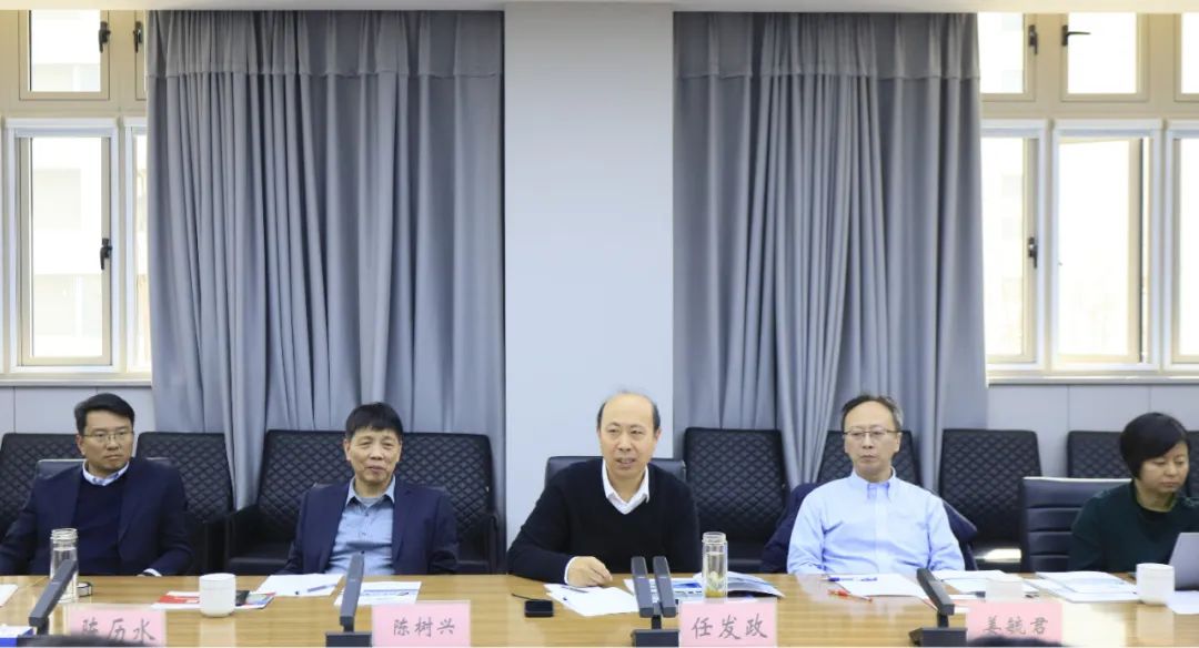 米兰app登录入口_米兰online(中国)乳业集团党委书记、董事长唐洪峰一行赴中原食品实验室同中国工程院院士、中原食品实验室主任任发政座谈交流 米兰app登录入口_米兰online(中国)乳业集团党委书记、董事长唐洪峰一行赴中原食品实验室同中国工程院院士、中原食品实验室主任任发政座谈交流