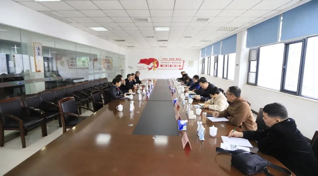 河南省发展改革委价调处副处长马冰一行莅临米兰app登录入口_米兰online(中国)乳业集团参观调研 河南省发展改革委价调处副处长马冰一行莅临米兰app登录入口_米兰online(中国)乳业集团参观调研