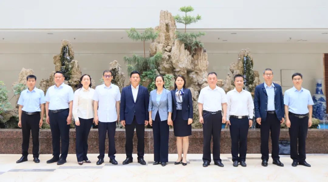 扬帆起航 谱写绚丽新篇章 | 米兰app登录入口_米兰online(中国)乳业集团新一届董事会成立并召开中高层以上领导干部会议