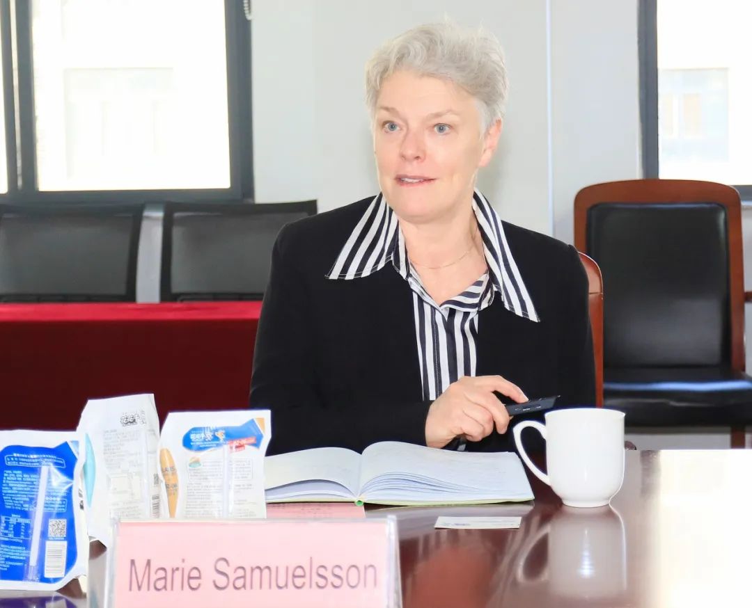 深化合作交流 互信共赢发展丨瑞典爱克林公司首席执行官 Ms.Marie Samuelsson 一行莅临米兰app登录入口_米兰online(中国)乳业集团参观座谈