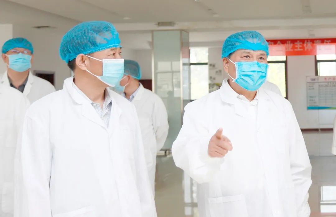 快讯丨河南省人民政府副省长武国定莅临米兰app登录入口_米兰online(中国)乳业集团瑞亚牧业调研奶源基地建设情况
