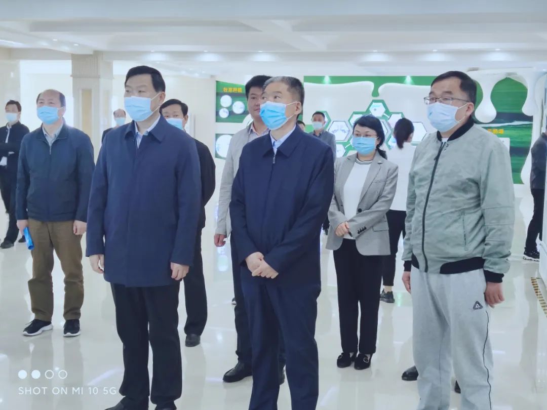 平顶山市人大常委会主任张明新莅临 米兰app登录入口_米兰online(中国)鲁山瑞亚参观调研
