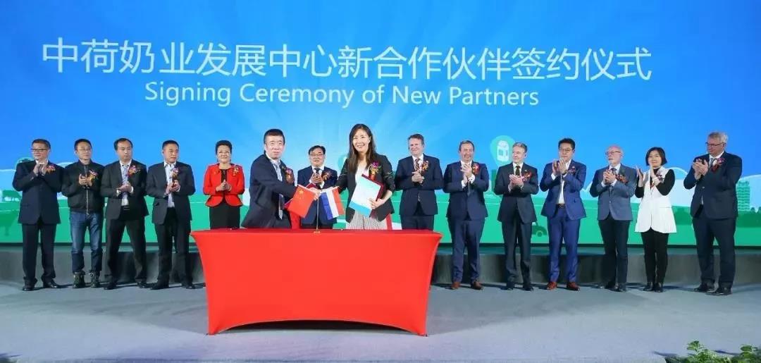 SDDDC走进河南，看看米兰app登录入口_米兰online(中国)的国际范儿！
