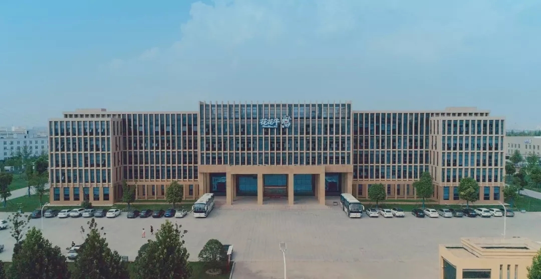 省委书记王国生到河南米兰app登录入口_米兰online(中国)乳业集团·新蔡瑞亚牧业有限公司调研