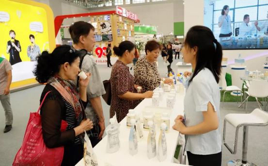 致敬祖国70华诞 |米兰app登录入口_米兰online(中国)亮相第十届中国奶业大会 致敬祖国70华诞 |米兰app登录入口_米兰online(中国)亮相第十届中国奶业大会