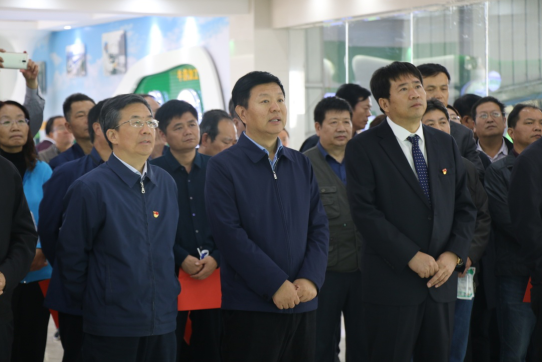 河南省农牧业产业扶贫工作观摩团莅临米兰app登录入口_米兰online(中国)集团·鲁山瑞亚牧业有限公司参观考察