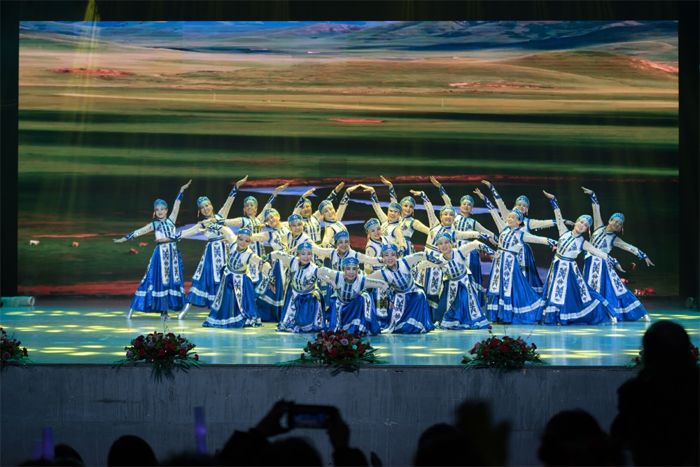 “不忘初心、聚力前行” 米兰app登录入口_米兰online(中国)集团2018迎新春联欢会隆重举行