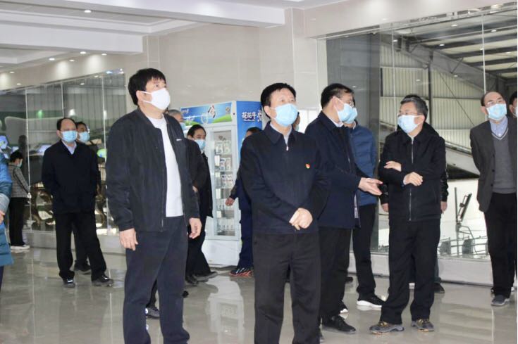平顶山市委书记周斌一行莅临米兰app登录入口_米兰online(中国)乳业集团 鲁山瑞亚牧业有限公司调研疫情防控和复工复产情况