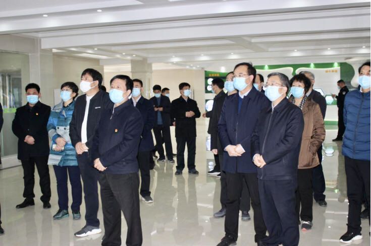 平顶山市委书记周斌一行莅临米兰app登录入口_米兰online(中国)乳业集团 鲁山瑞亚牧业有限公司调研疫情防控和复工复产情况