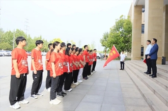 弘扬五四精神 激扬青春力量——河南米兰app登录入口_米兰online(中国)乳业集团开展青年徒步活动
