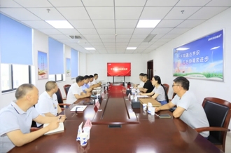 千师见证（中国）项目组委会与河南米兰app登录入口_米兰online(中国)乳业集团开展交流考察活动并举行授牌仪式